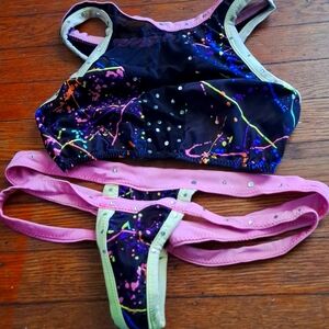 Exotic dancewear 2 piece halter top and thong